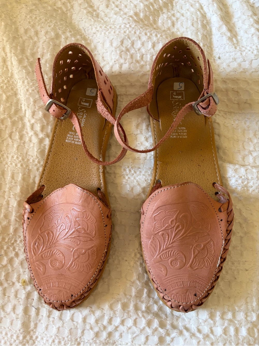 Women's Pink Mexican Huaraches size 8